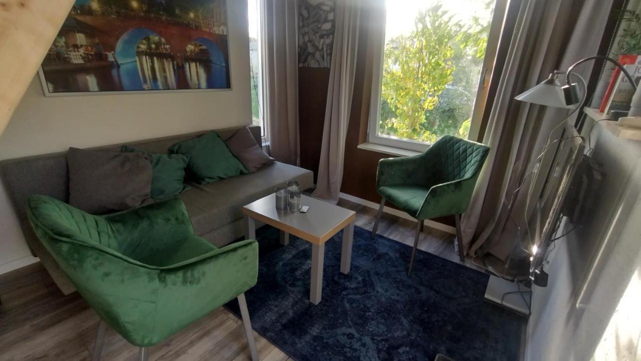 Tuinhuisje In Het Groen Almere Esterno foto