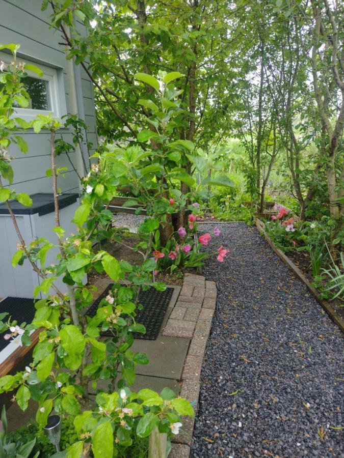 Tuinhuisje In Het Groen Almere Esterno foto